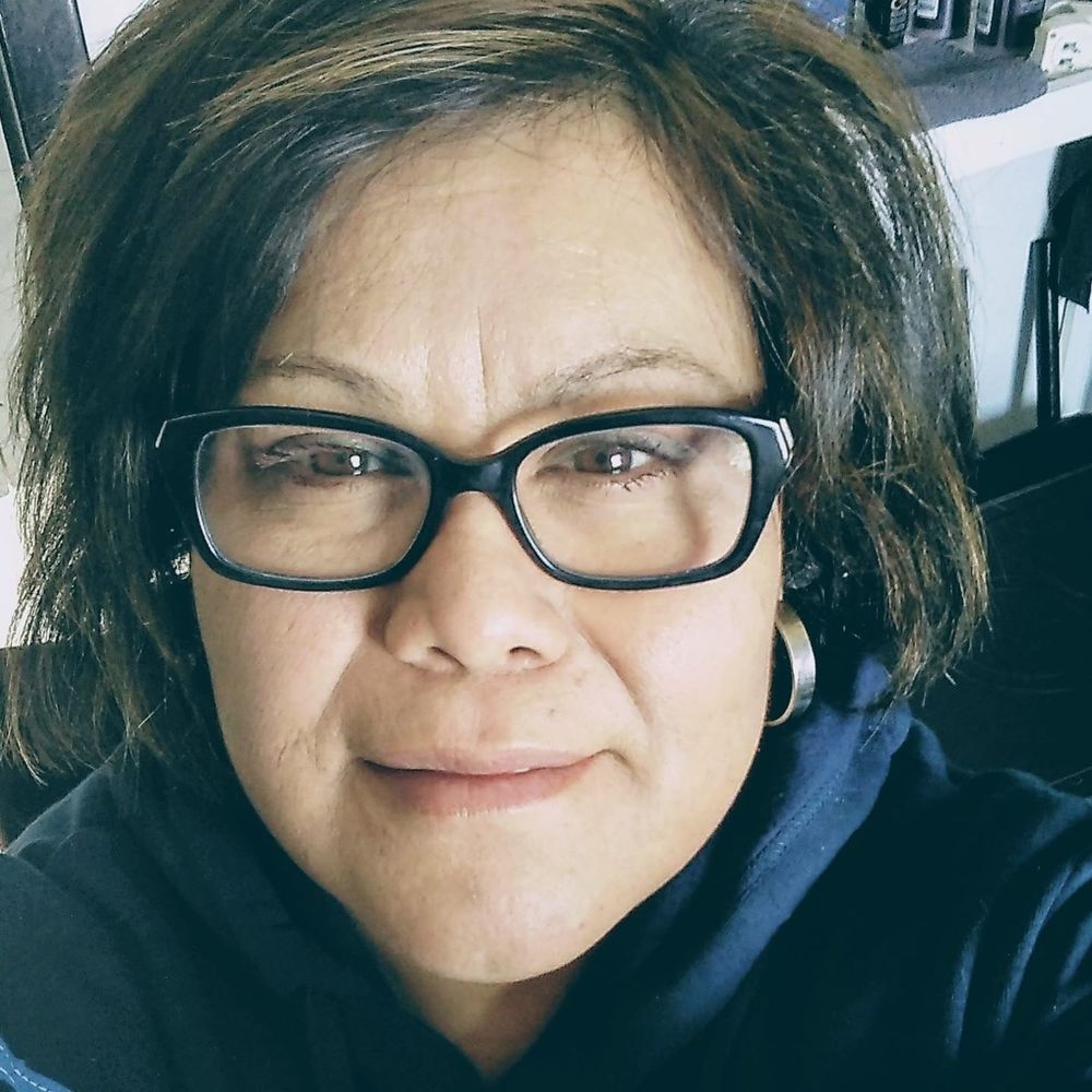 Meet your Posher, Corina